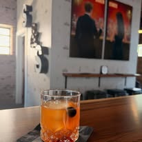 Shaken & Stirred on Mason lounge photo
